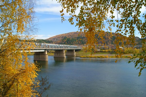 Мост в устье реки